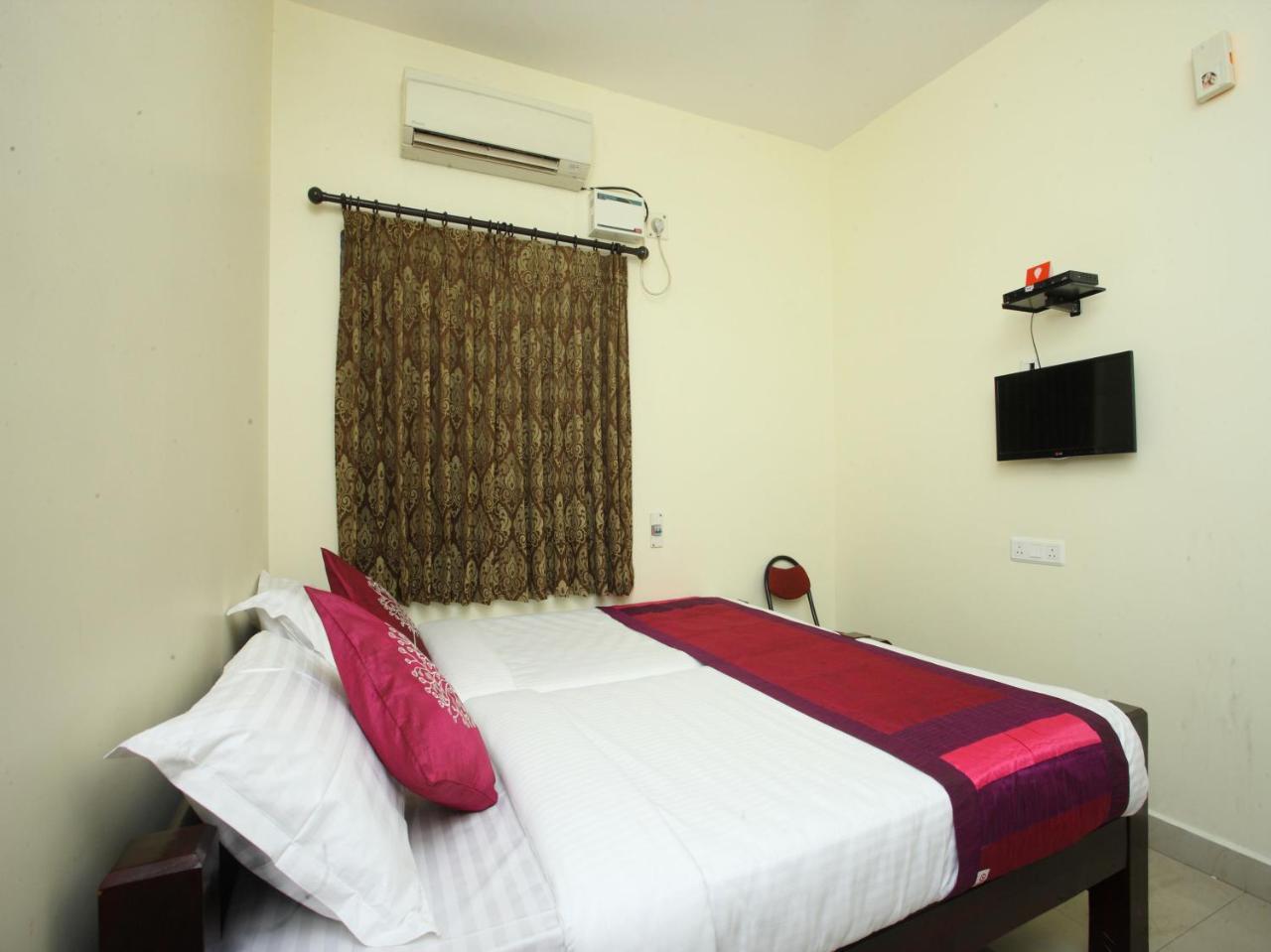 Oyo 10465 Koyambedu Chennai Hotell Exteriör bild