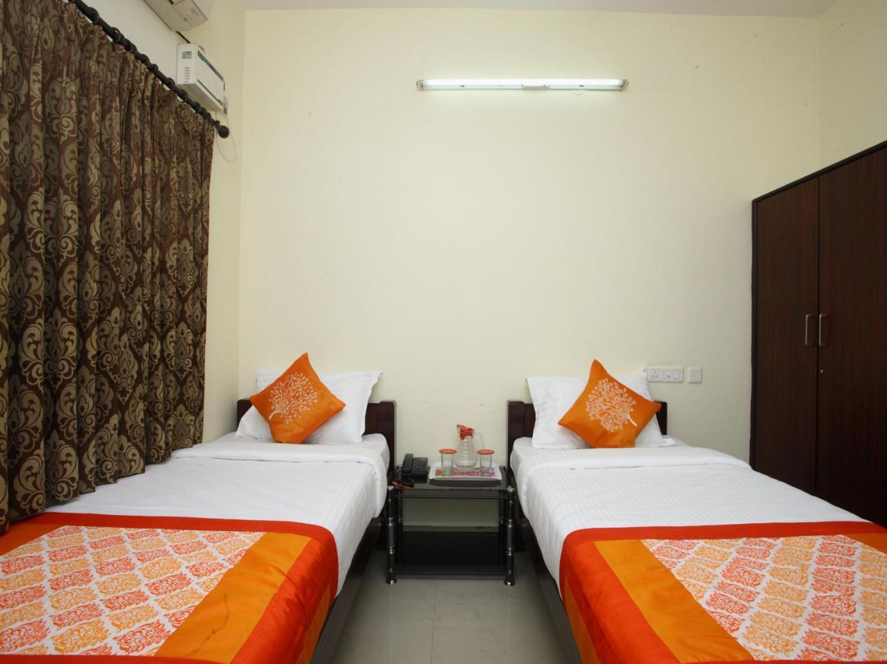 Oyo 10465 Koyambedu Chennai Hotell Exteriör bild