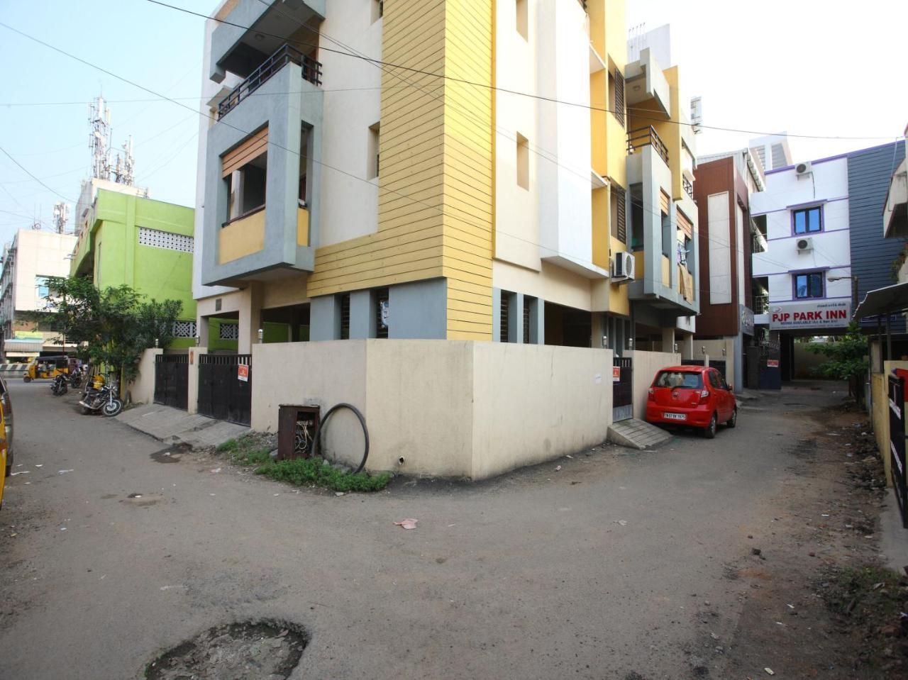 Oyo 10465 Koyambedu Chennai Hotell Exteriör bild